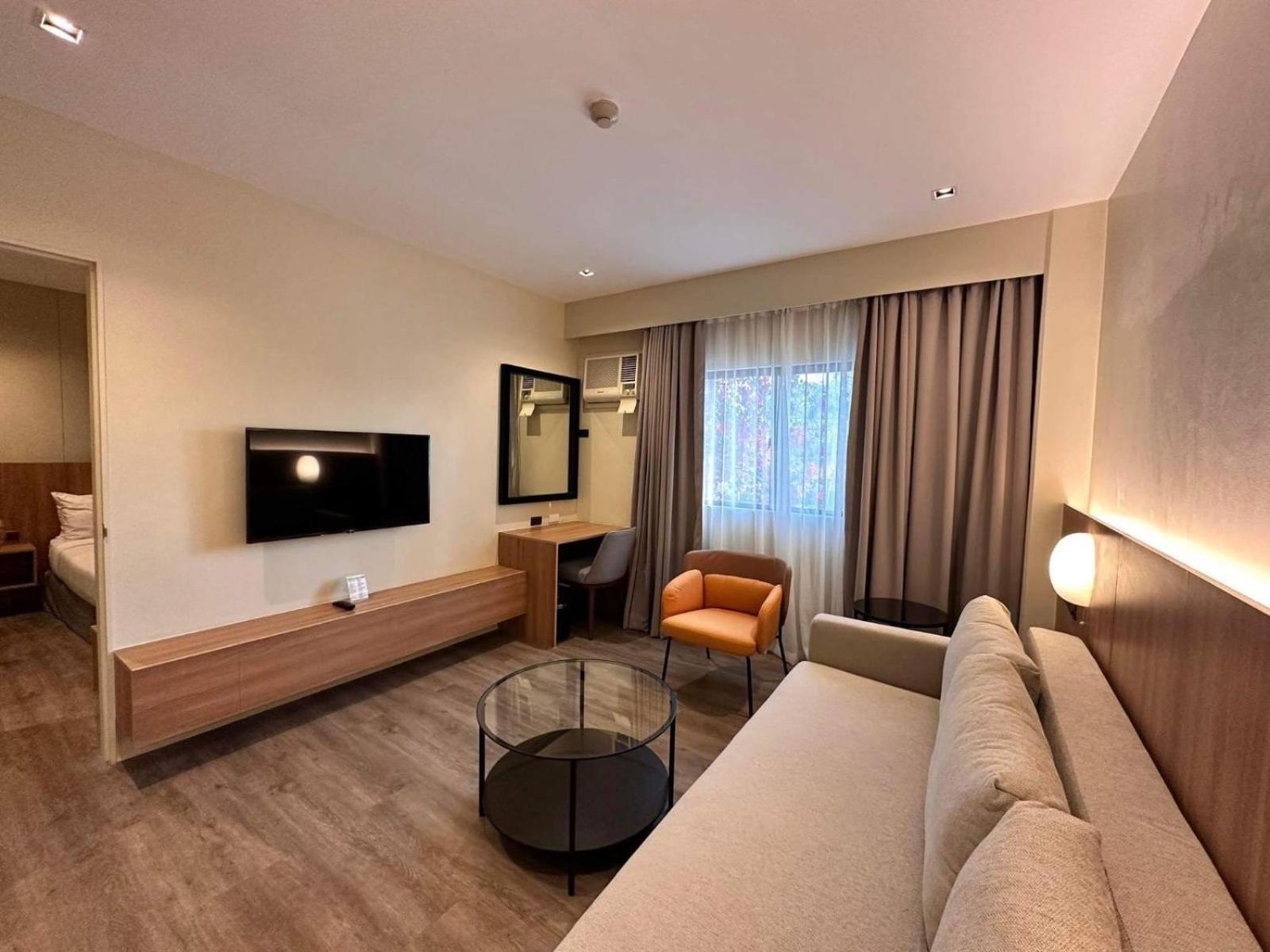 Luisita Central Park Hotel Tarlac City Zimmer foto